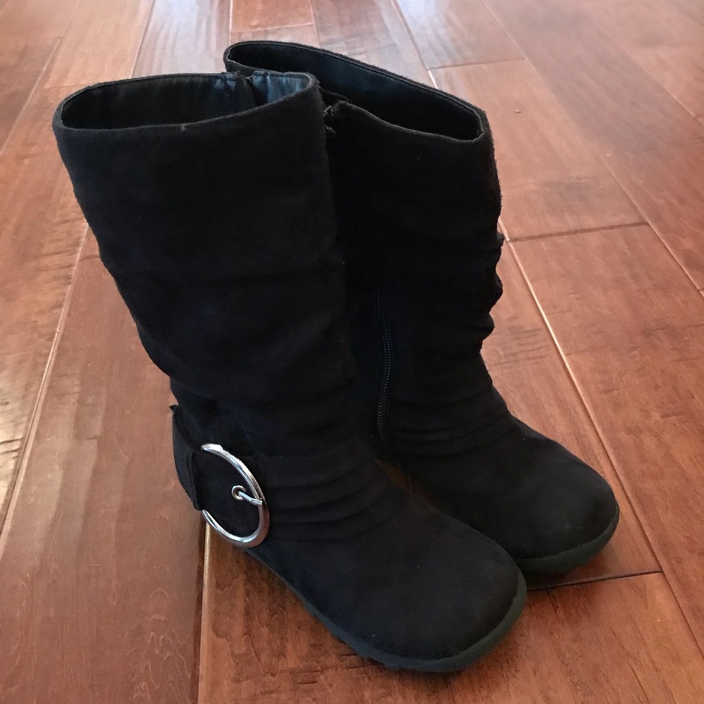 Girls faux suede boots